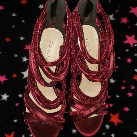 Heels - Picture 3 of 3